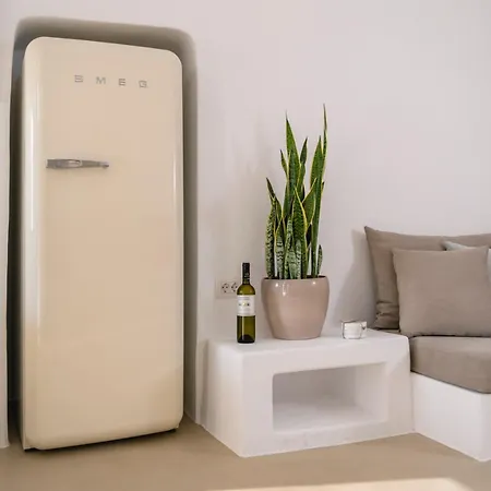 Santorini Wine Downtown Villa