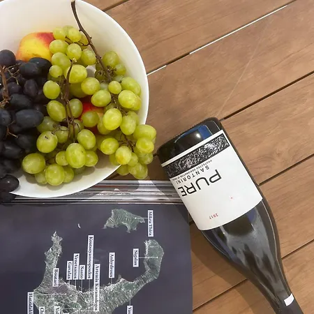 Santorini Wine Downtown וילה *