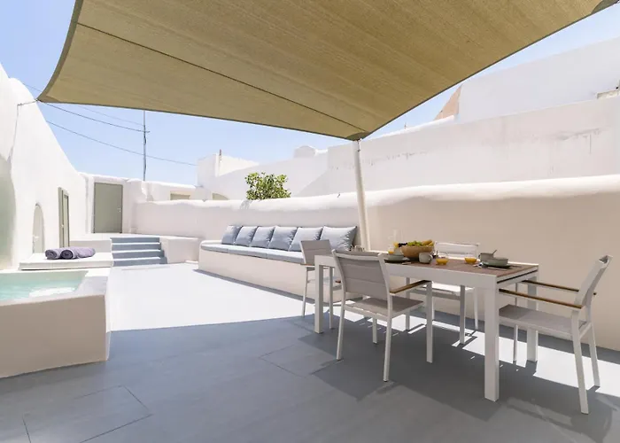 Vila Santorini Wine Downtown