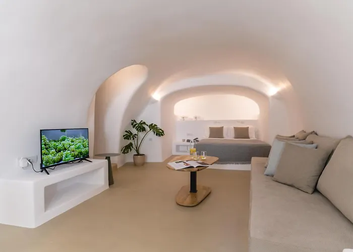 Santorini Wine Downtown *