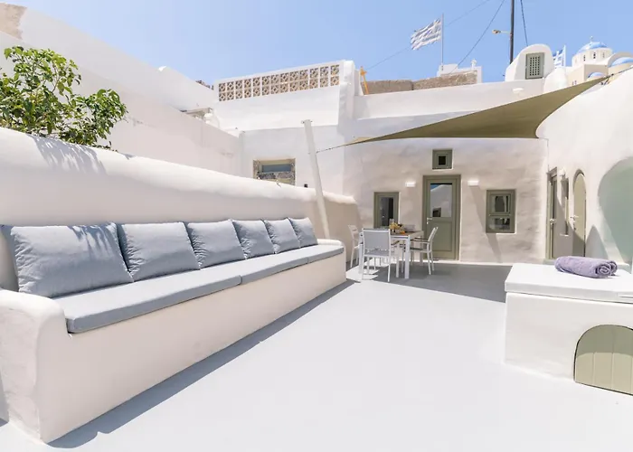 Santorini Wine Downtown Vila Fira (Santorini)