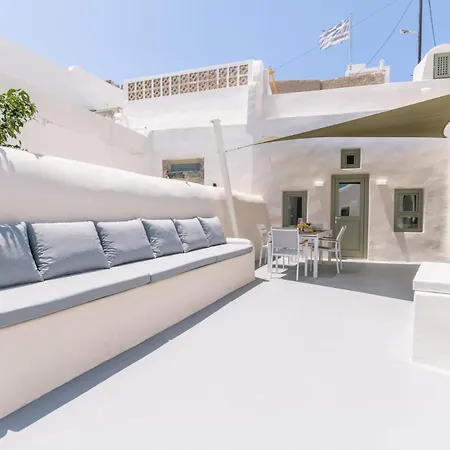 Santorini Wine Downtown Villa Firá